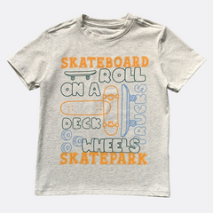 Camiseta Skateboar Roll On A Skate Park