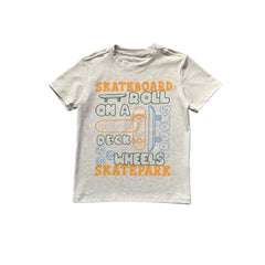 Camiseta Skateboar Roll On A Skate Park